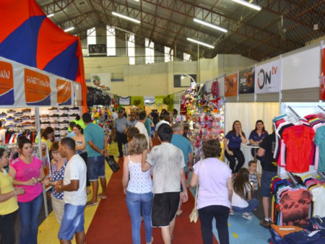 Acint promove a 12ª Expo-Não-Me-Toque
