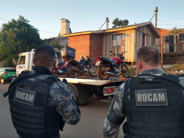 Brigada Militar apreende motocicleta com mais de 56 mil reais em multas em Passo Fundo
