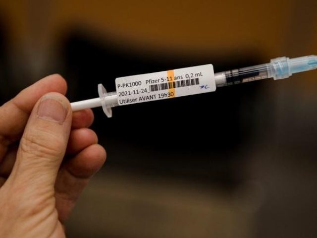 País recebe primeiro lote da vacina contra Covid-19 para crianças