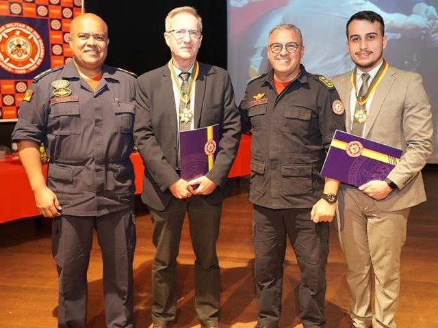Vice-Presidente da Cotrijal recebe homenagem do corpo de bombeiros