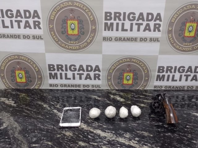 BM de Soledade realiza prisão por tráfico de drogas e porte ilegal de arma de fogo