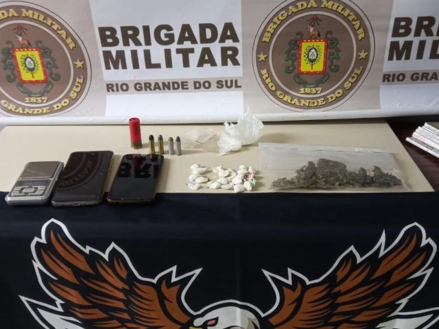 38° BPM realiza prisão por tráfico de drogas no interior de Carazinho